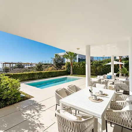 Malagasuite Higueron West Luxury & Private Pool Apartment