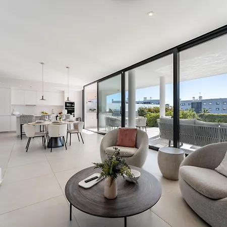 Malagasuite Higueron West Luxury & Private Pool