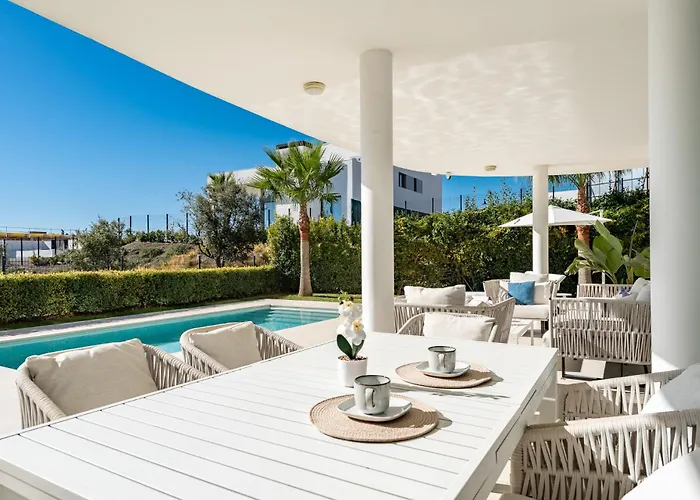 Malagasuite Higueron West Luxury & Private Pool *