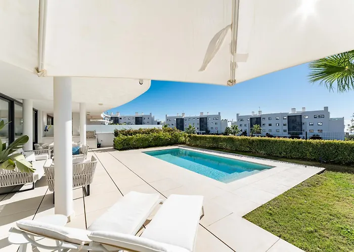 Malagasuite Higueron West Luxury & Private Pool * Фуенхірола